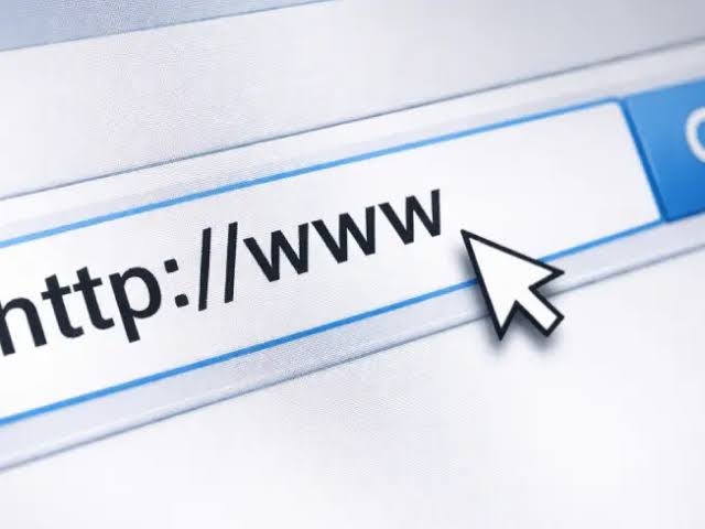 Barra de direcciones web con el texto www y un cursor